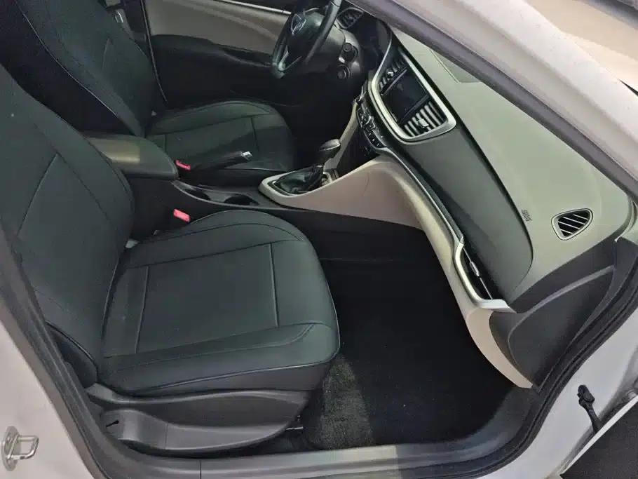 Buick Excelle 2019 15T Dual-Clutch Connected Elite (National V Emission Standard) — миниатюра 8