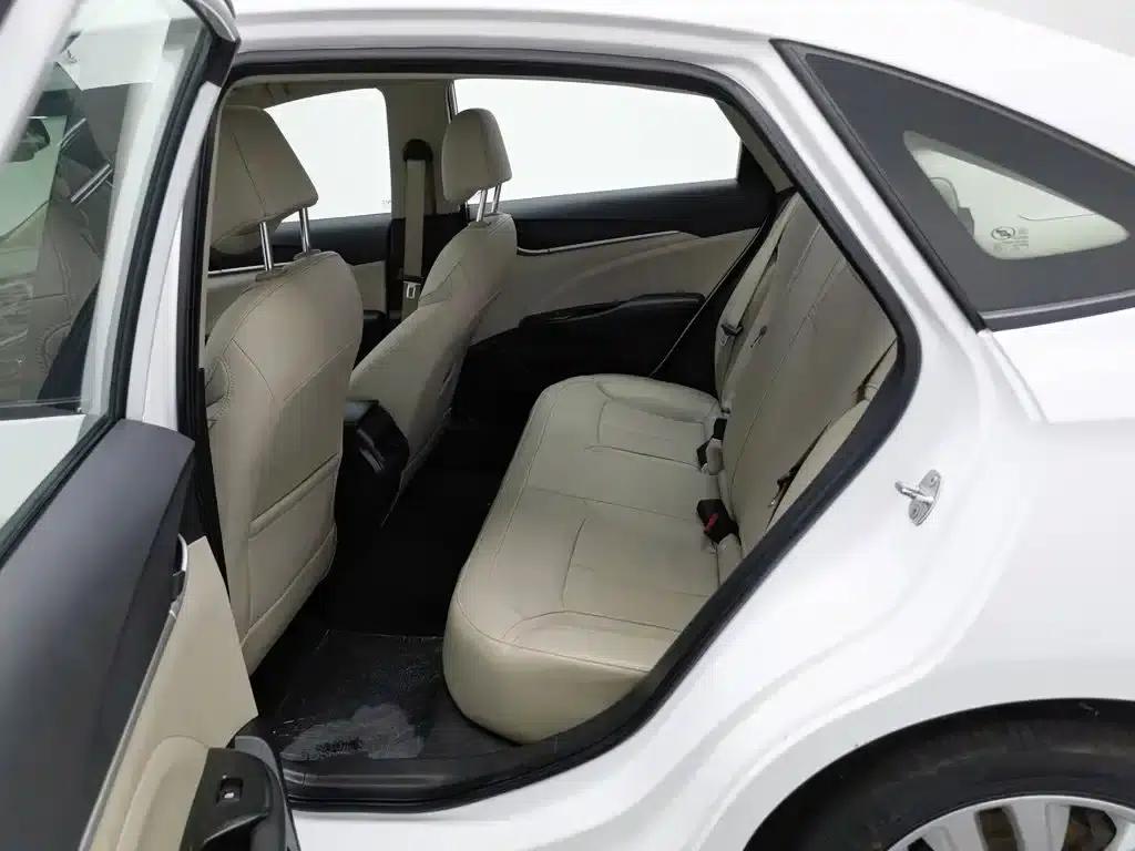 Buick Excelle 2019 15T Dual-Clutch Connected Elite Model (China VI Emission Standard) — миниатюра 15