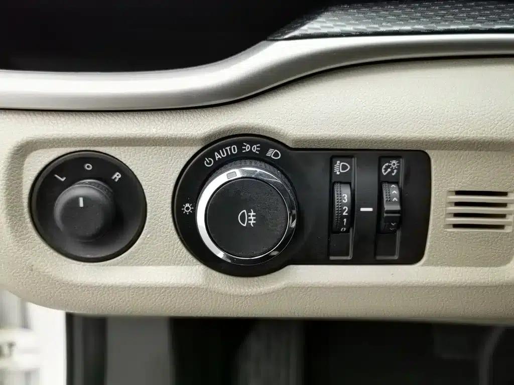 Buick Excelle 2019 15T Dual-Clutch Connected Elite Model (China VI Emission Standard) — миниатюра 21