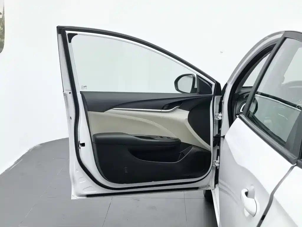 Buick Excelle 2019 15T Dual-Clutch Connected Elite Model (China VI Emission Standard) — миниатюра 8