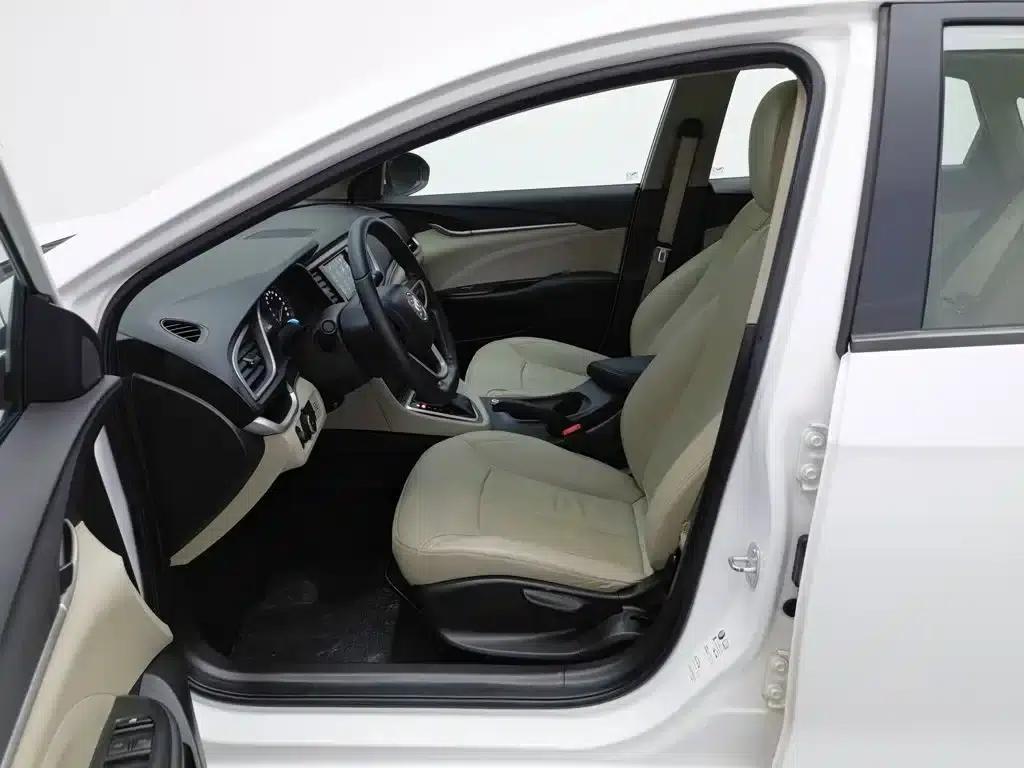Buick Excelle 2019 15T Dual-Clutch Connected Elite Model (China VI Emission Standard) — миниатюра 10