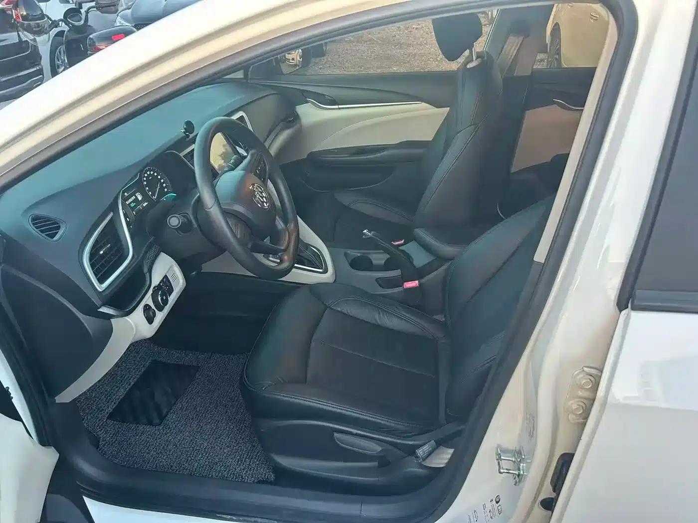 Buick Excelle 2016 15N Automatic Elite — миниатюра 9