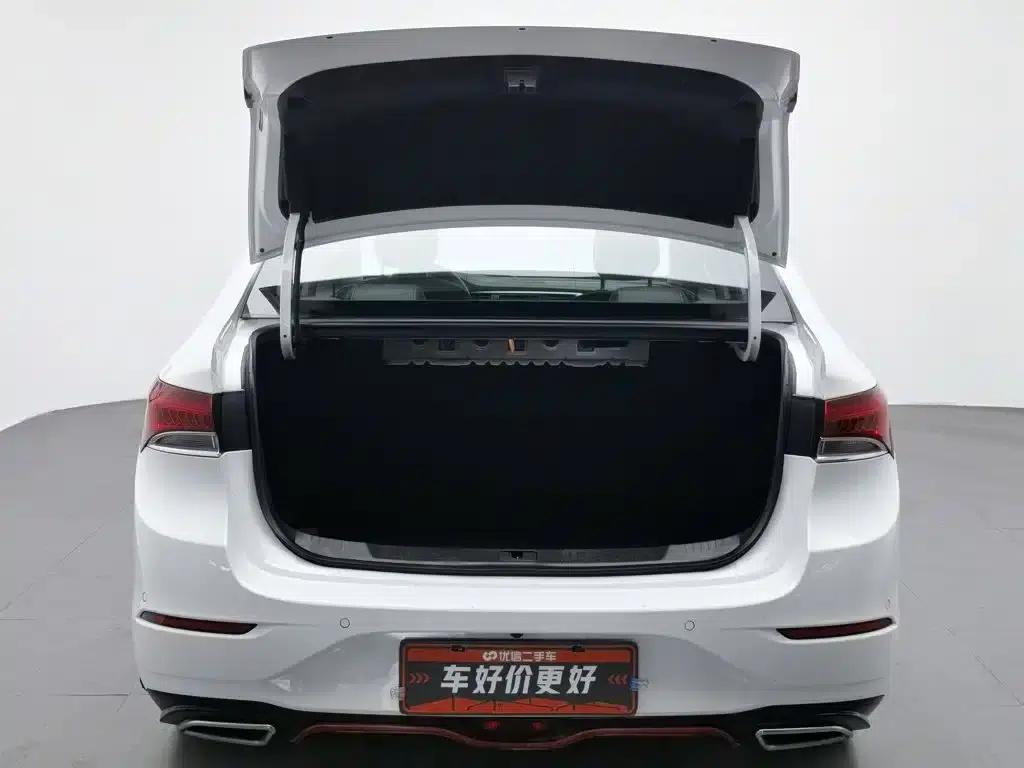 Buick Excelle 2021 Facelift Classic 1.5L Automatic Elite — миниатюра 16