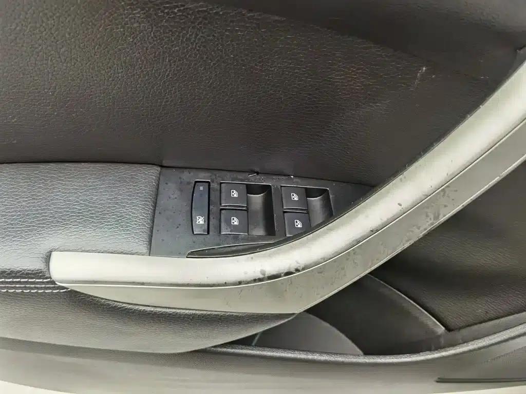 Buick Excelle 2013 XT 1.6L Automatic Fashion Edition — миниатюра 9