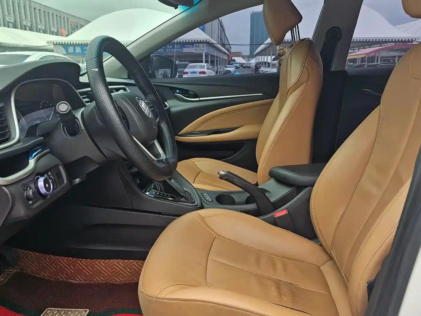 Buick Excelle 2019 18T Automatic Connected Flagship Model (China VI Emission Standard) — миниатюра 4