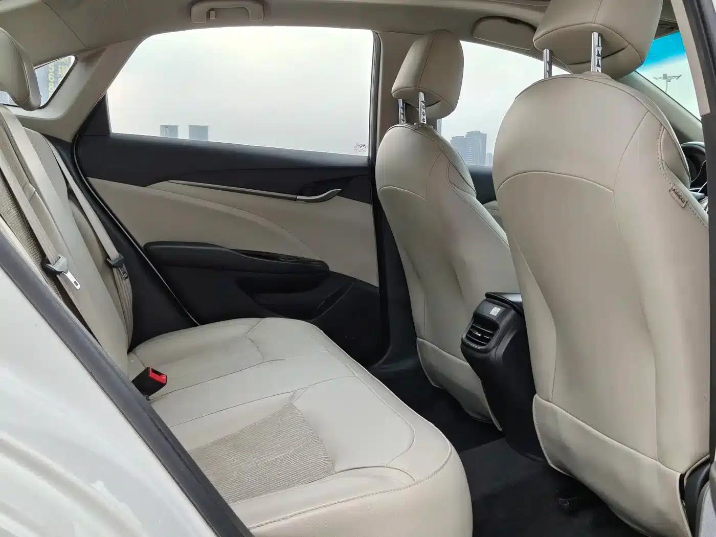 Buick Excelle 2016 15N Automatic Elite — миниатюра 12