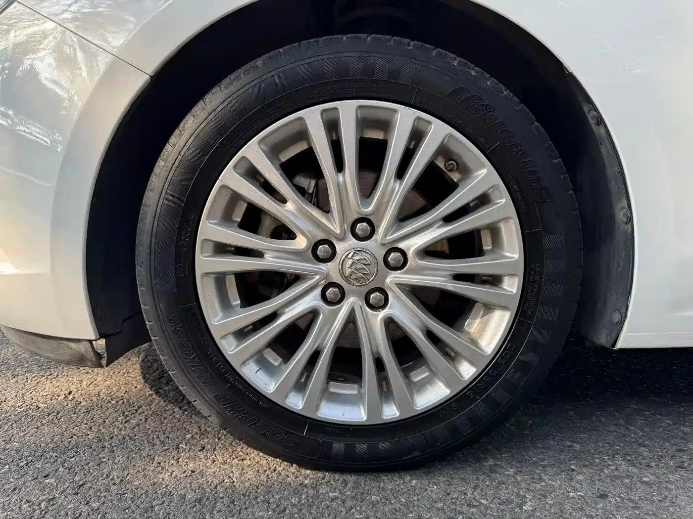 Buick Excelle 2016 15N Automatic Elite — миниатюра 16