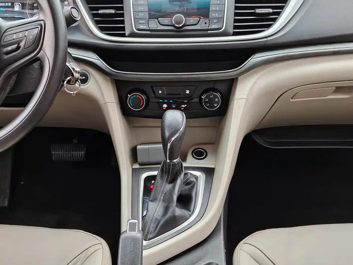 Buick Excelle 2016 15N Automatic Elite — миниатюра 7