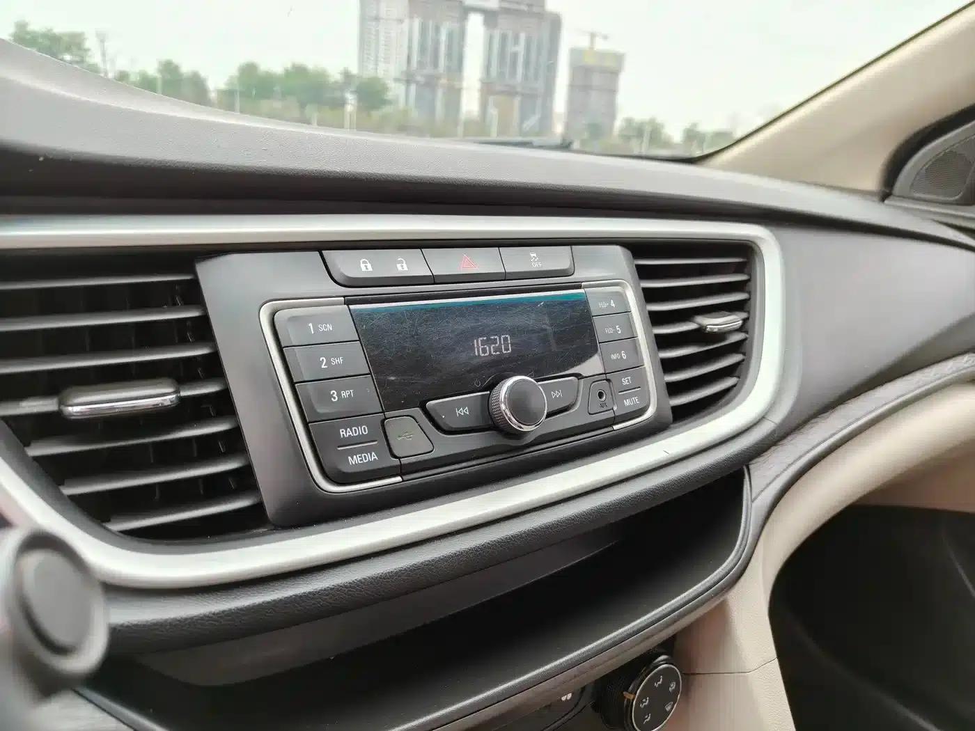 Buick Excelle 2016 15N Automatic Elite — миниатюра 9