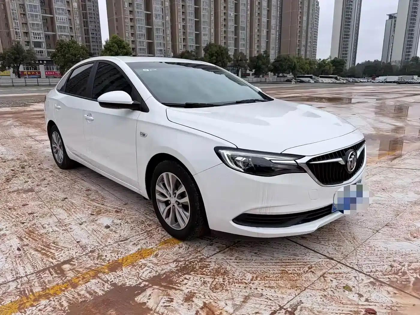 Buick Excelle 2021 1.3T Automatic Mild Hybrid Entry-level Model — миниатюра 3