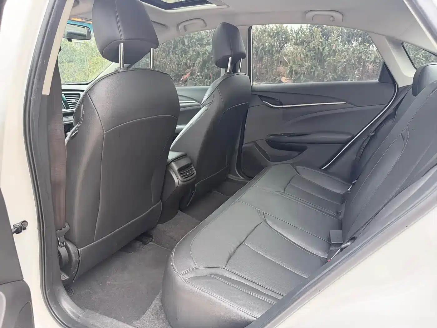 Buick Excelle 2021 1.3T Automatic Mild Hybrid Entry-level Model — миниатюра 6