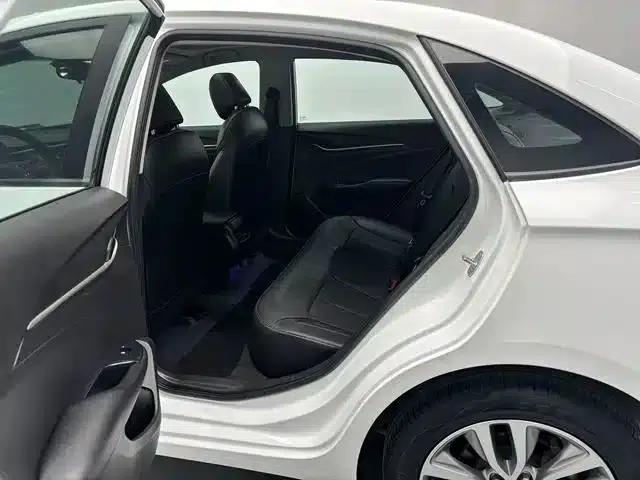Buick Excelle 2021 Facelift 1.3T Automatic Mild Hybrid Elite — миниатюра 8