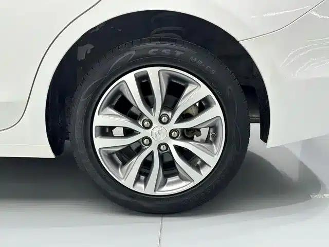 Buick Excelle 2021 Facelift 1.3T Automatic Mild Hybrid Elite — миниатюра 10
