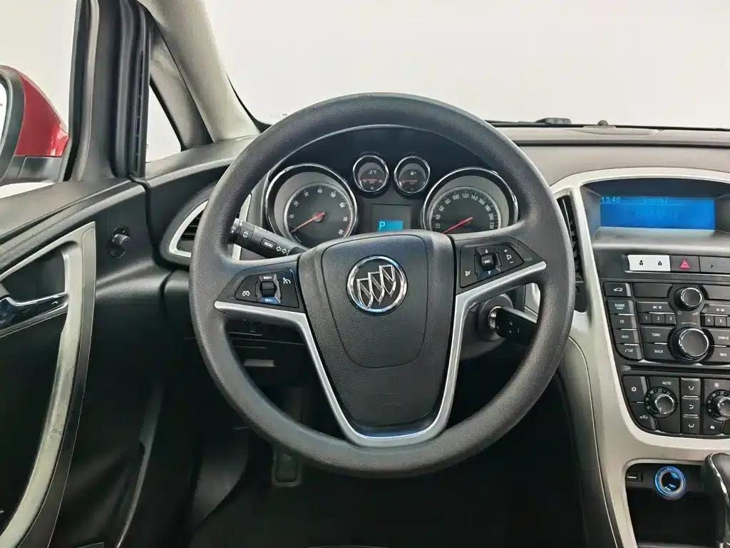 Buick Excelle GT 1.8L Automatic Fashion Edition 2013 — миниатюра 11