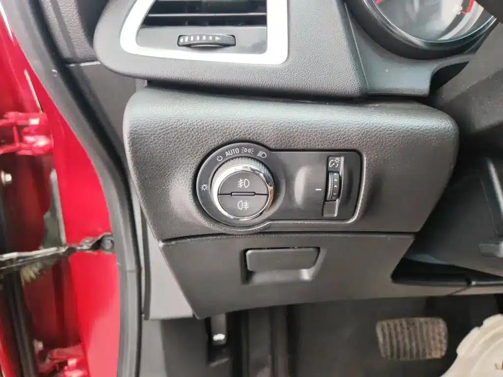 Buick Excelle GT 1.8L Automatic Fashion Edition 2013 — миниатюра 21