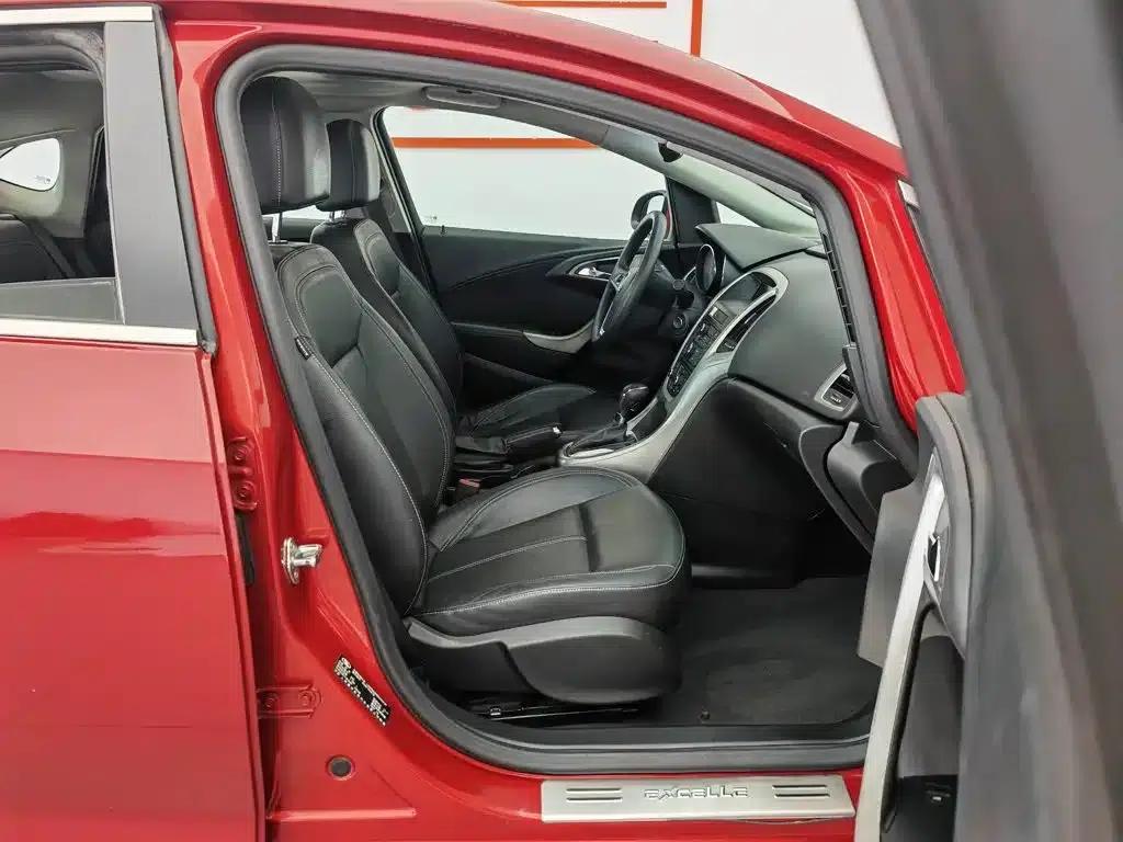 Buick Excelle GT 1.8L Automatic Fashion Edition 2013 — миниатюра 23