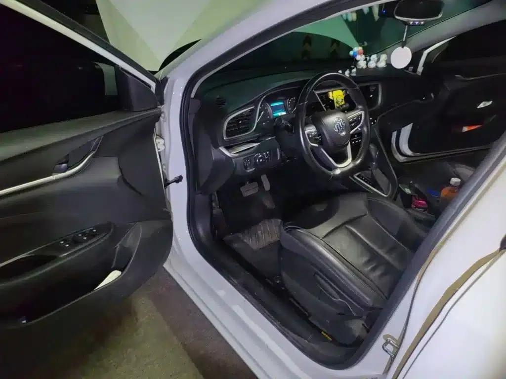 Buick Excelle 2019 18T Automatic Connected Elite (China VI Emission Standard) — миниатюра 13