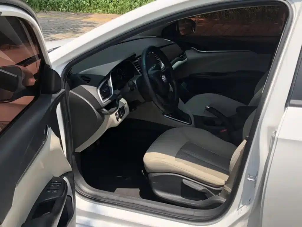 Buick Excelle 2017 15N Automatic Entry-Level Model — миниатюра 13