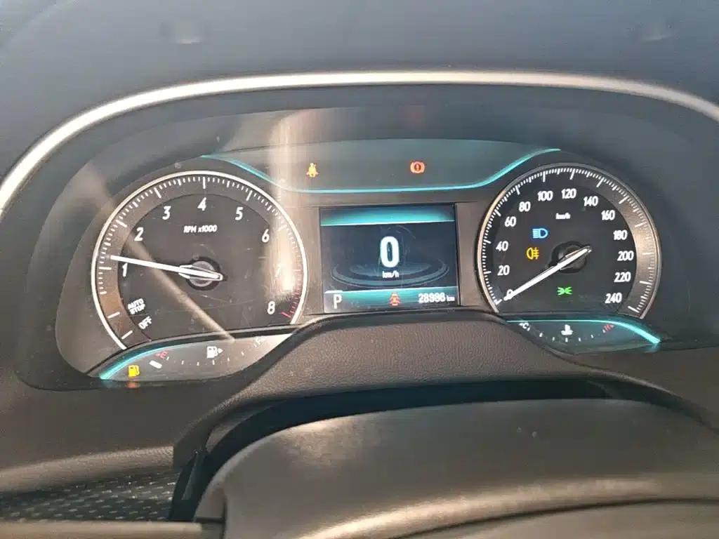 Buick Excelle 2021 Facelift Classic 1.5L Automatic Entry-Level Model — миниатюра 12