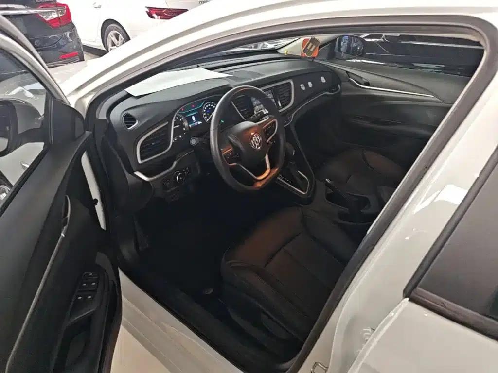 Buick Excelle 2021 Facelift Classic 1.5L Automatic Entry-Level Model — миниатюра 16