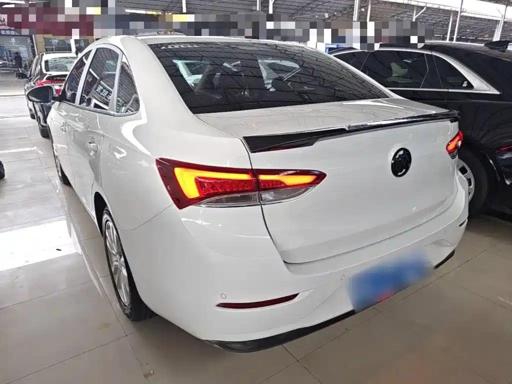 Buick Excelle 2021 Facelift Classic 1.5L Automatic Entry-Level Model — миниатюра 5