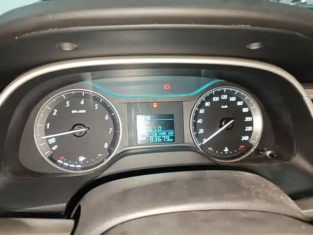 Buick Excelle 2015 15N Manual Entry-level — миниатюра 12