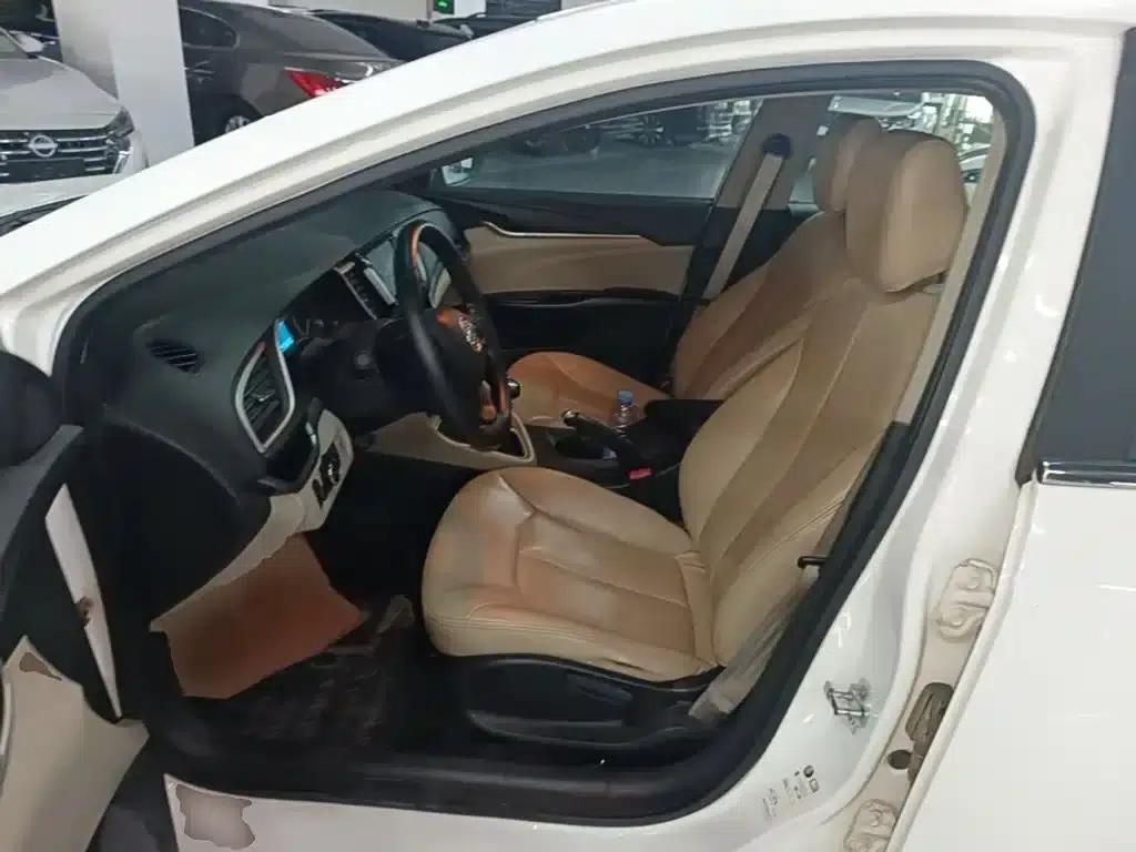 Buick Excelle 2015 15N Manual Entry-level — миниатюра 15