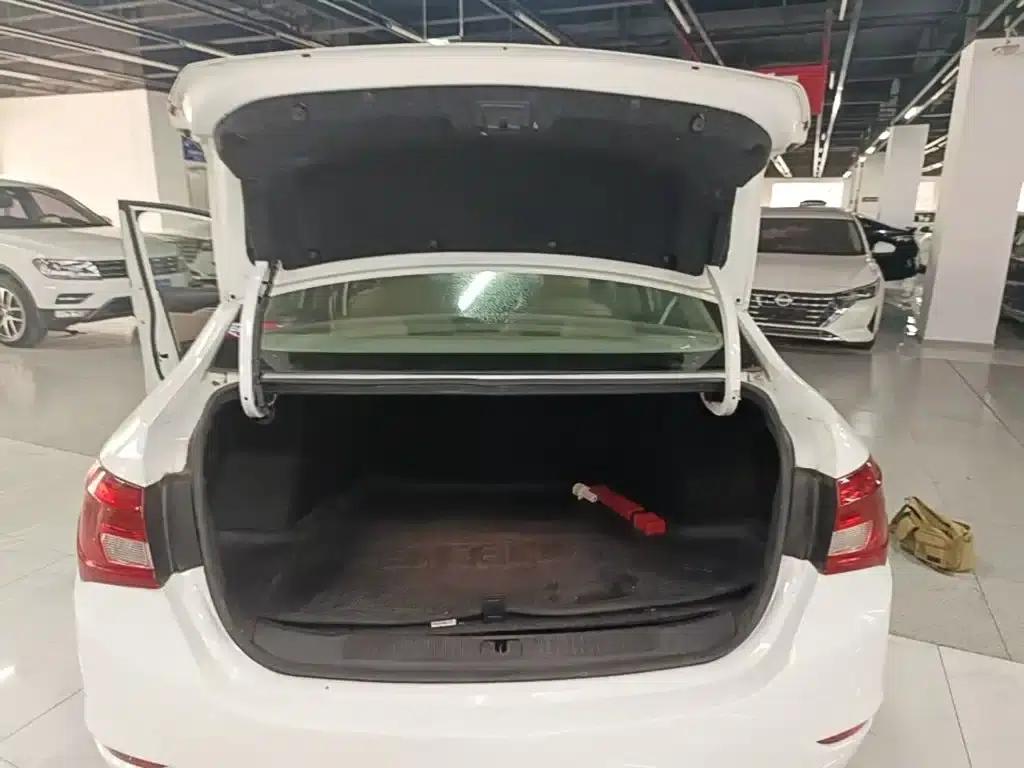 Buick Excelle 2015 15N Manual Entry-level — миниатюра 19