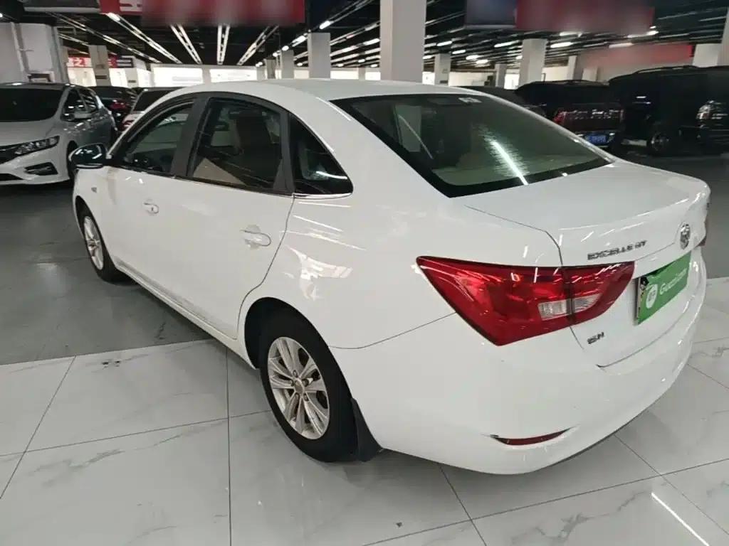 Buick Excelle 2015 15N Manual Entry-level — миниатюра 5