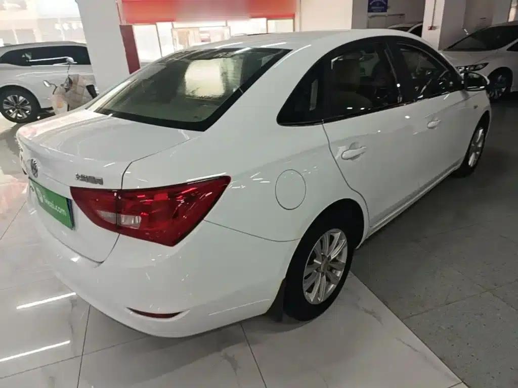 Buick Excelle 2015 15N Manual Entry-level — миниатюра 7