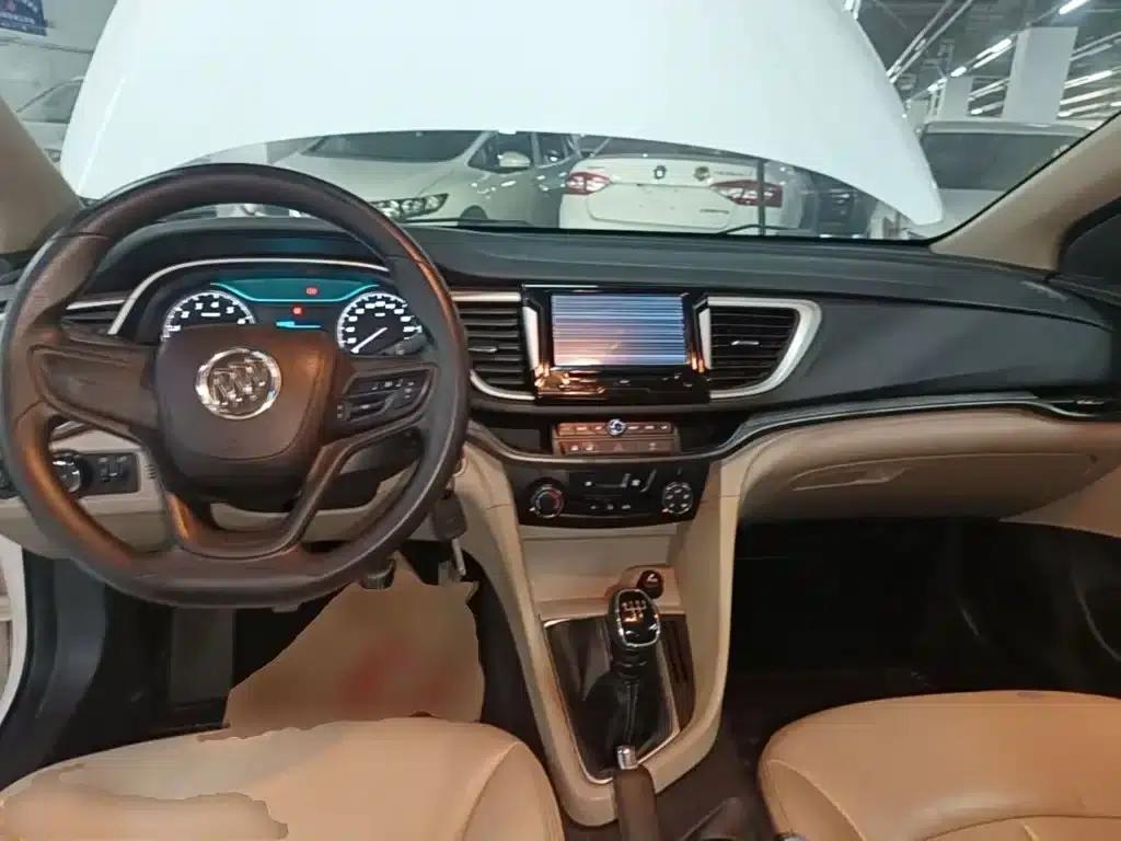 Buick Excelle 2015 15N Manual Entry-level — миниатюра 10