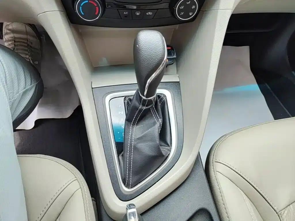 Buick Excelle 2017 15N Automatic Elite — миниатюра 14