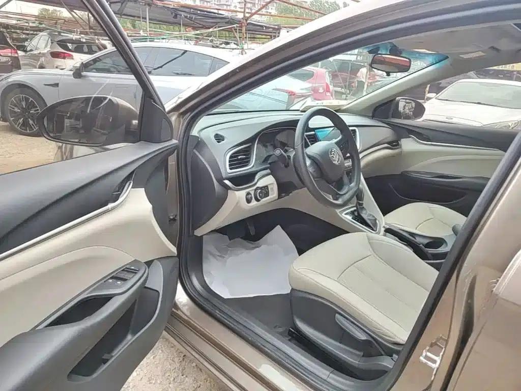 Buick Excelle 2017 15N Automatic Elite — миниатюра 16