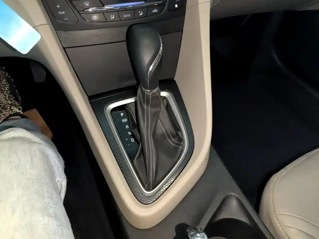 Buick Excelle 2019 15T Dual-Clutch Connected Elite Model (China VI Emission Standard) — миниатюра 14