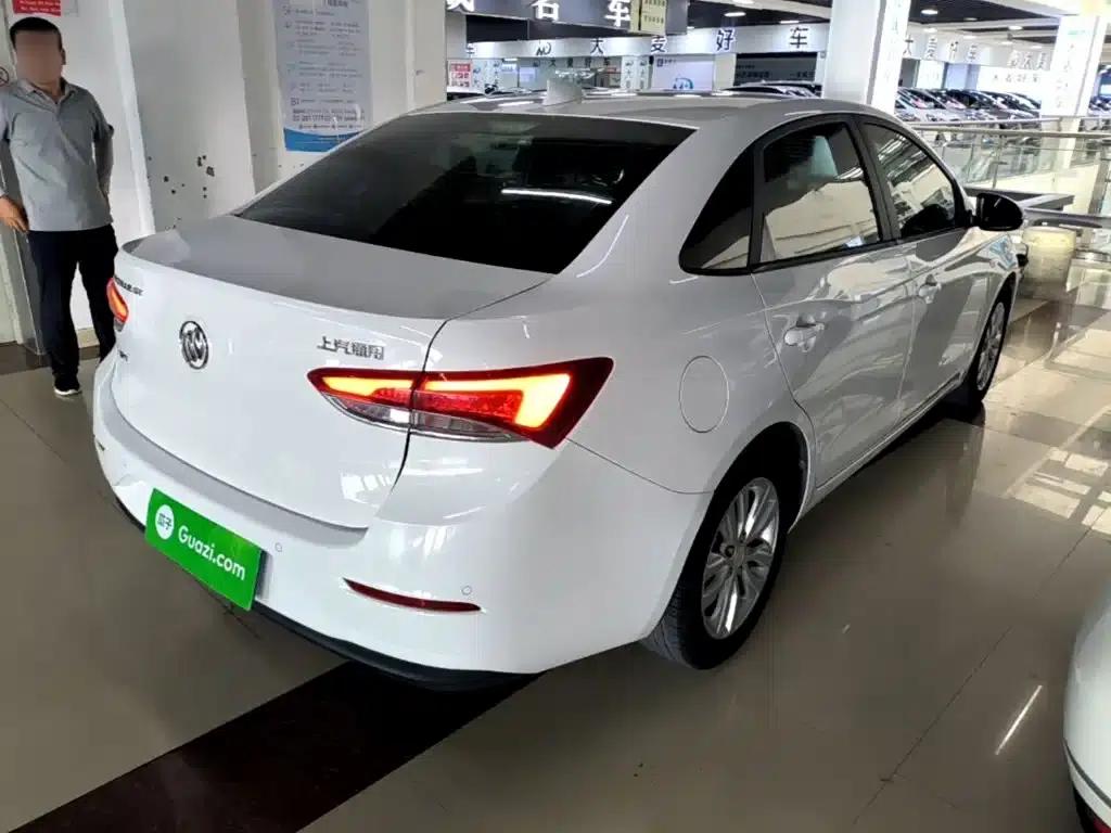 Buick Excelle 2019 15T Dual-Clutch Connected Elite Model (China VI Emission Standard) — миниатюра 7