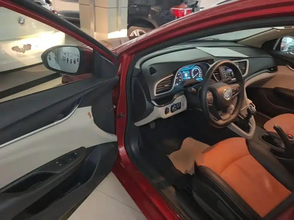 Buick Excelle 2015 15N Manual Elite — миниатюра 16