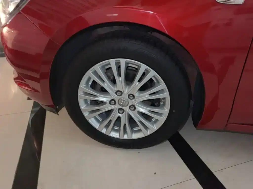 Buick Excelle 2015 15N Manual Elite — миниатюра 23