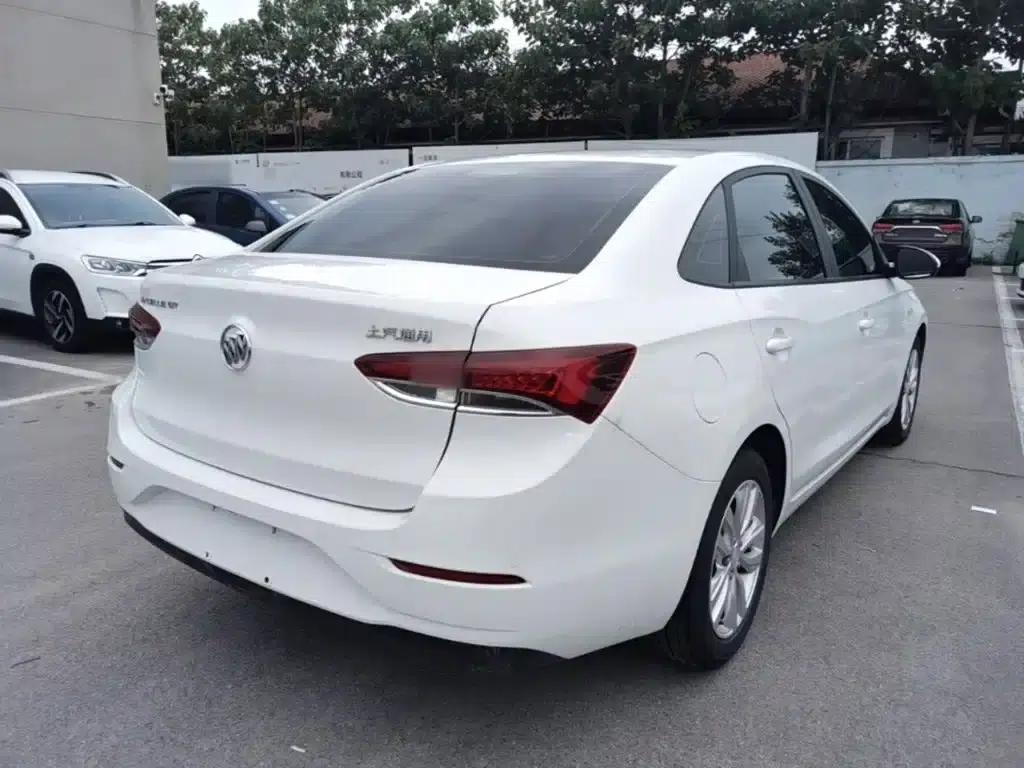 Buick Excelle 2021 Facelift Classic 1.5L Automatic Entry-Level Model — миниатюра 7