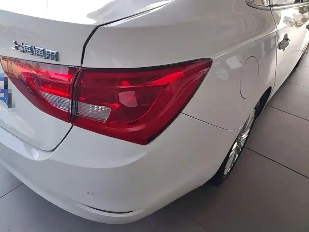 Buick Excelle 2015 15N Automatic Elite — миниатюра 8