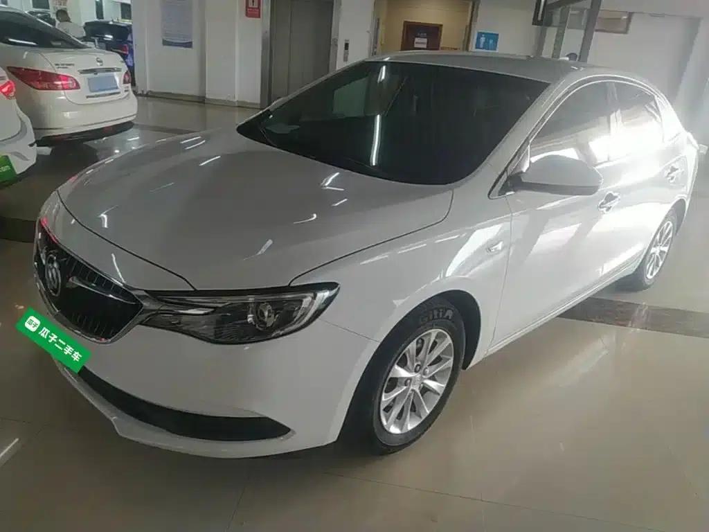 Buick Excelle 2019 15T Dual-Clutch Entry-Level Model (China VI Emission Standard) — миниатюра 1