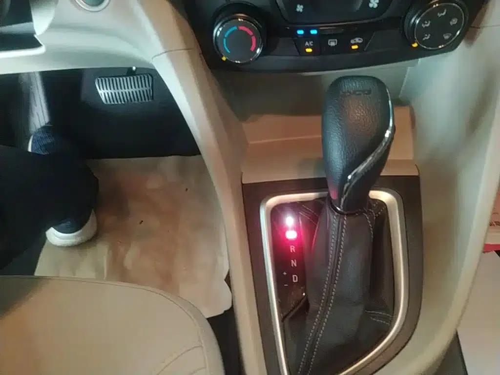 Buick Excelle 2019 15T Dual-Clutch Entry-Level Model (China VI Emission Standard) — миниатюра 14