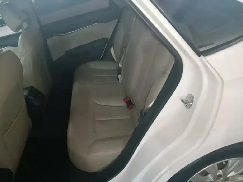 Buick Excelle 2019 15T Manual Elite (China VI Emission Standard) — миниатюра 17