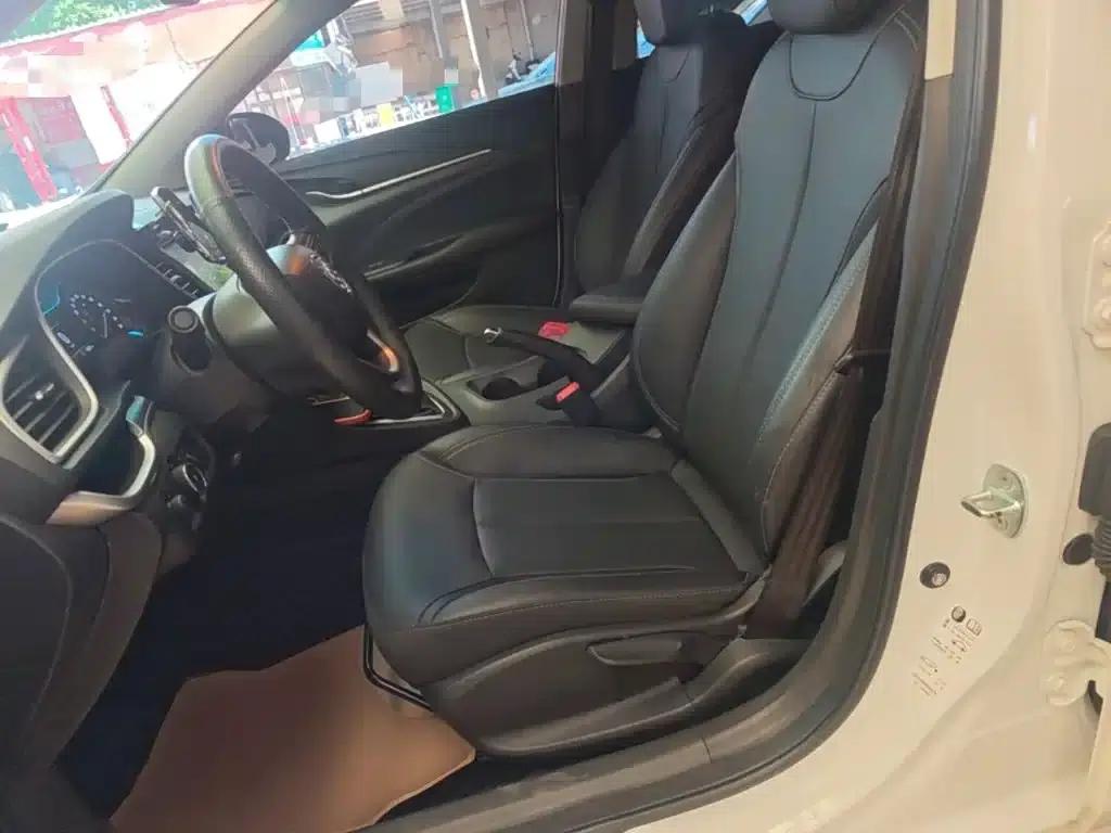 Buick Excelle 2021 Facelift Classic 1.5L Automatic Elite — миниатюра 15