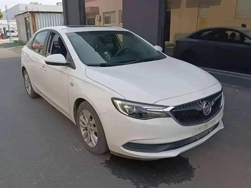 Buick Excelle 2021 Facelift Classic 1.5L Automatic Elite — миниатюра 4