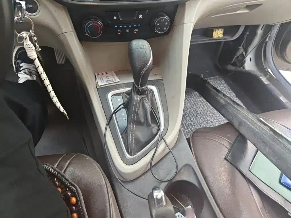 Buick Excelle 2015 15N Automatic Elite — миниатюра 7