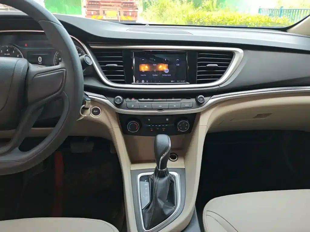 Buick Excelle 2021 Classic 1.5L Automatic Elite — миниатюра 13