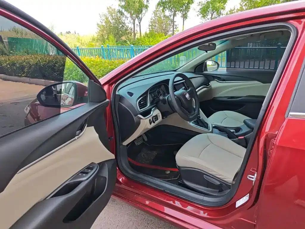 Buick Excelle 2021 Classic 1.5L Automatic Elite — миниатюра 16