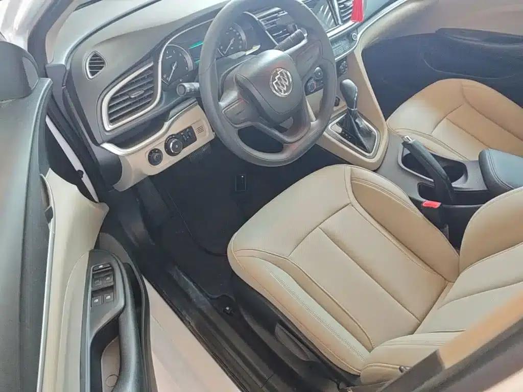 Buick Excelle 2021 Classic 1.5L Automatic Elite — миниатюра 16