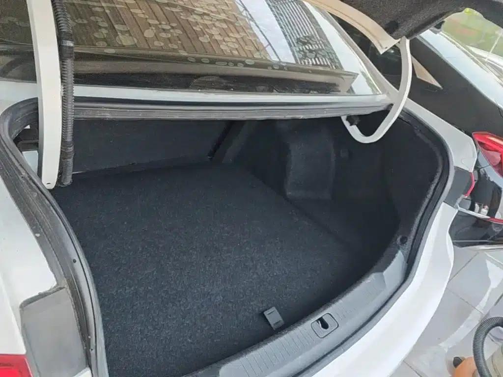 Buick Excelle 2021 Classic 1.5L Automatic Elite — миниатюра 19