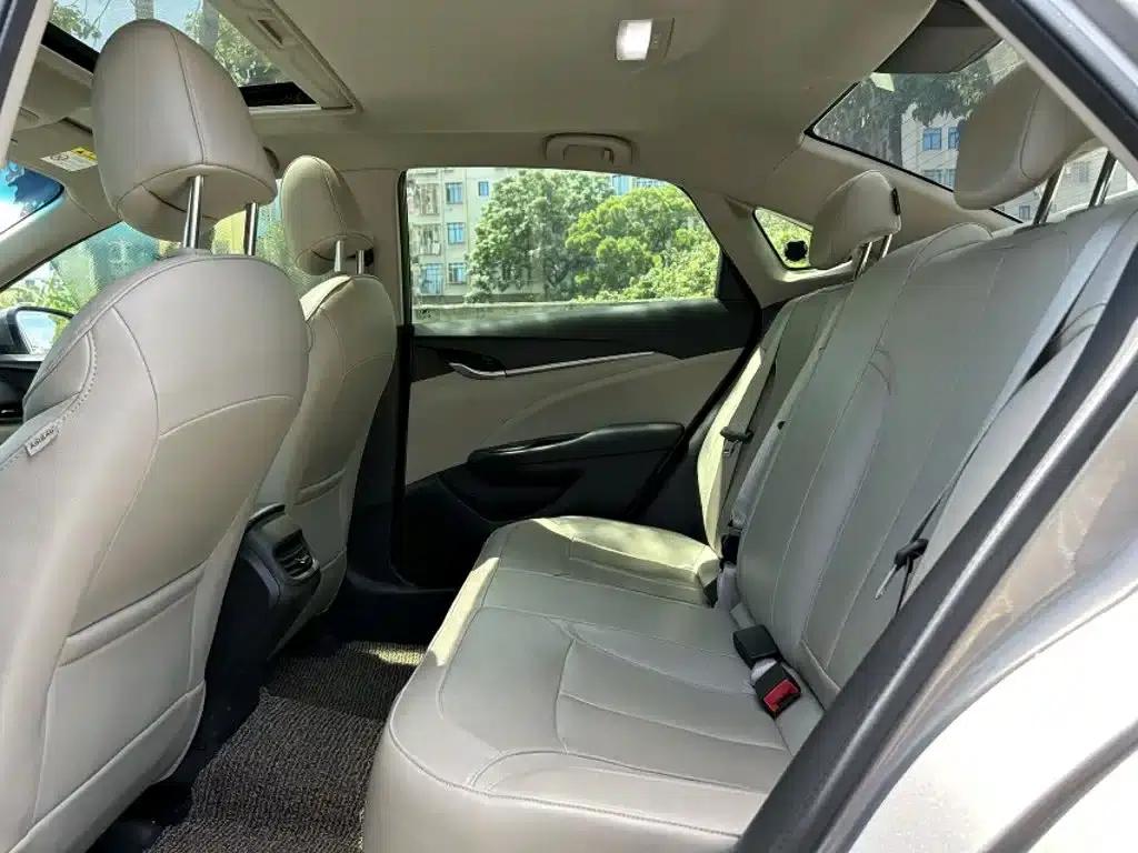 Buick Excelle 2018 15T Dual-Clutch Elite (National V Emission Standard) — миниатюра 5